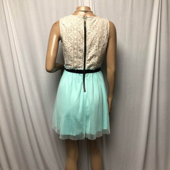 Speechless Dress Size 7 Cream Lace Top Mint Green Mesh Lined Short Skirt - Picture 5 of 9